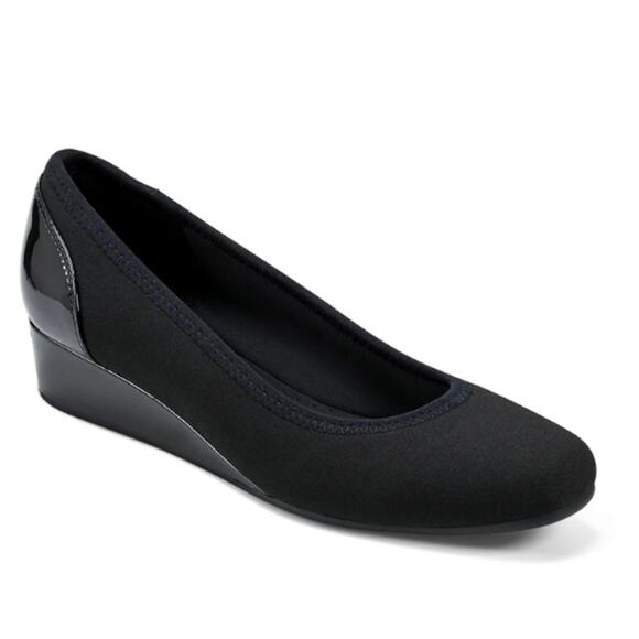 Easy Spirit Shoes - Easy Spirit Gwenyth Low Wedge Pumps in Black NEW Size 9 M
